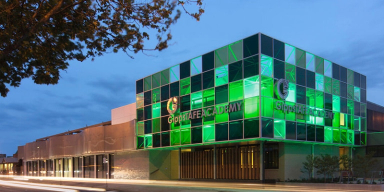 Acrylglas als Glasersatz